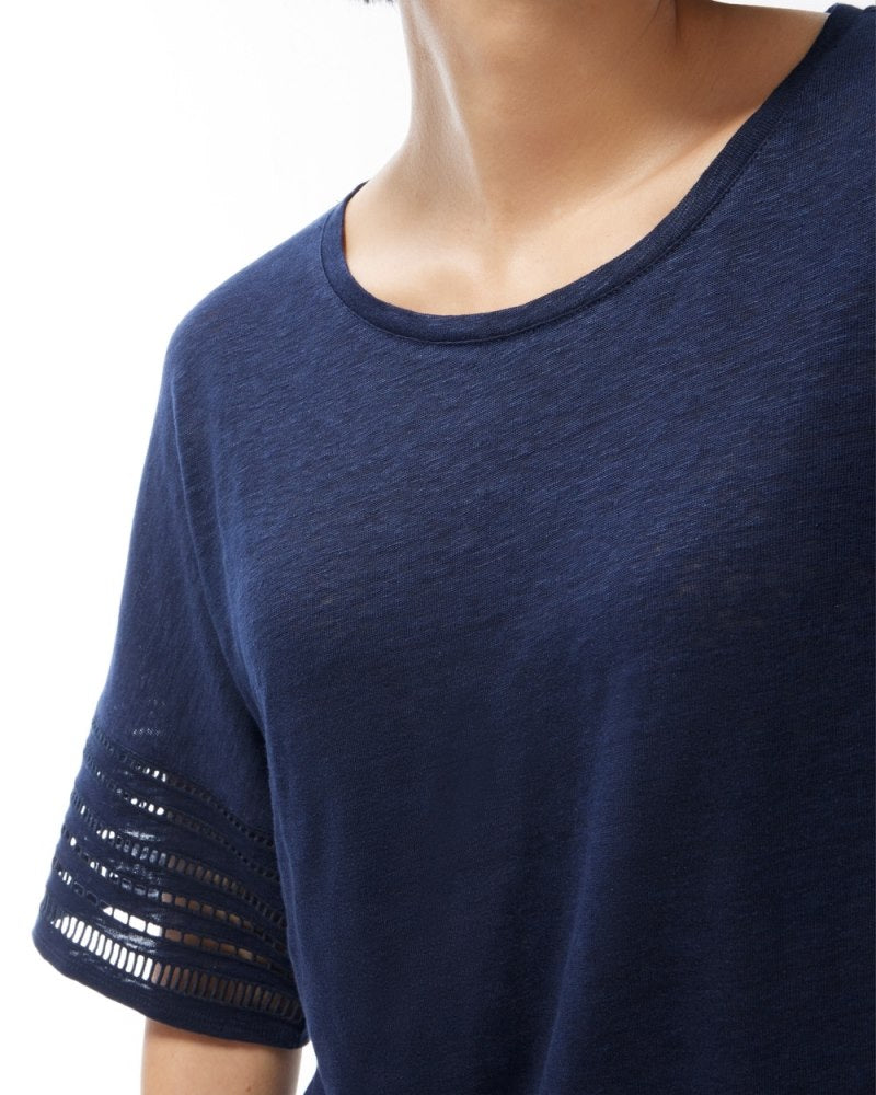 Unisex Modern T-Shirt in Black V3