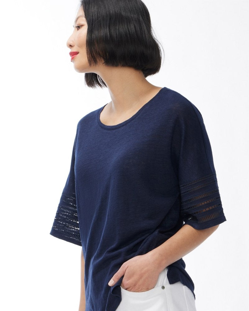 Unisex Modern T-Shirt in Black V3