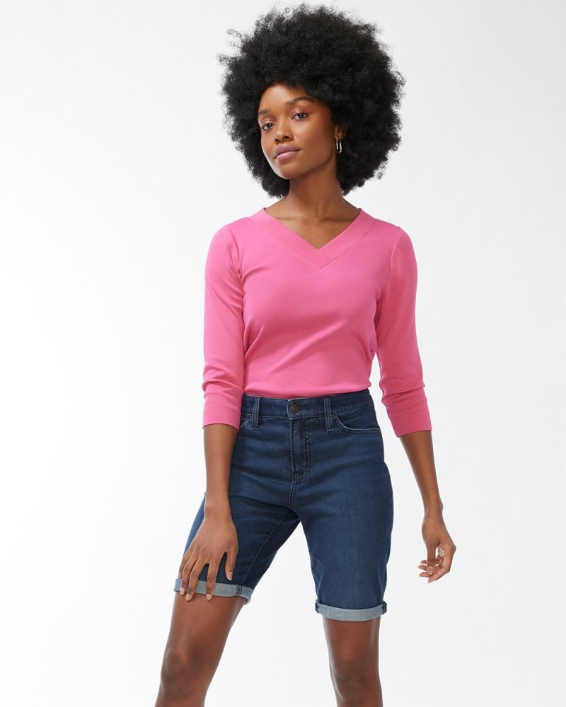 Unisex V-Neck T-Shirt - Rose